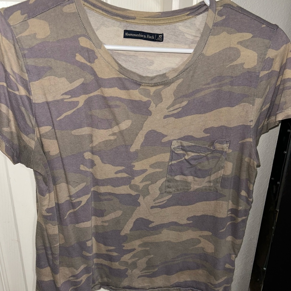 Abercrombie & Fitch Camouflage T-Shirt
